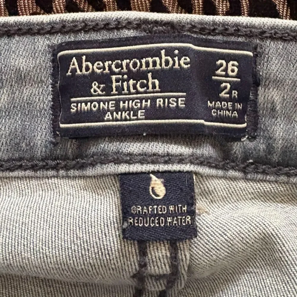 Abercrombie & Fitch Women's Grey Jeans